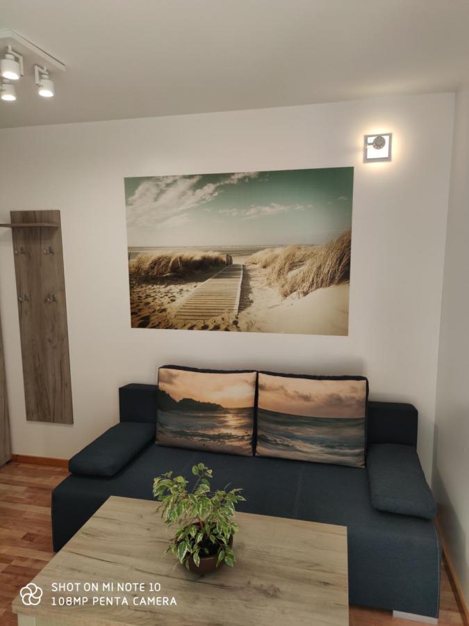 Pokoje Goscinne Pod Kasztanami Łeba Exteriör bild